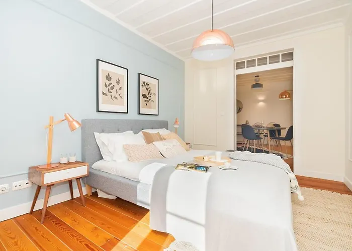 아파트 Stunning & Modern 2 Bedroom In Chiado