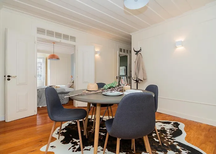 Stunning & Modern 2 Bedroom In Chiado 아파트