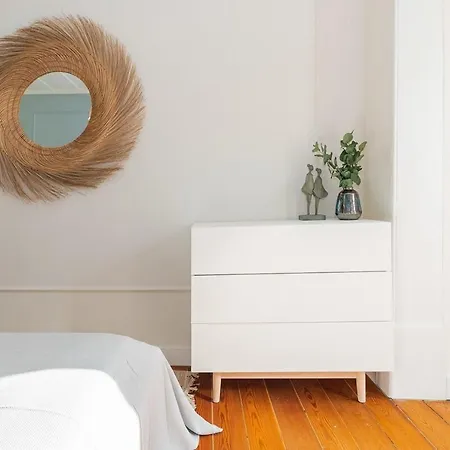 Daire Stunning & Modern 2 Bedroom In Chiado *